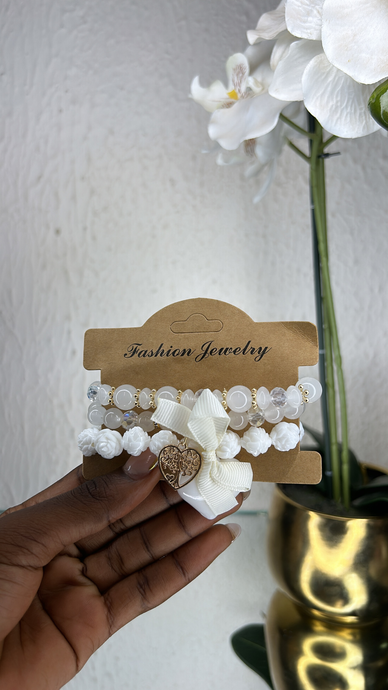 white-beaded-bracelet