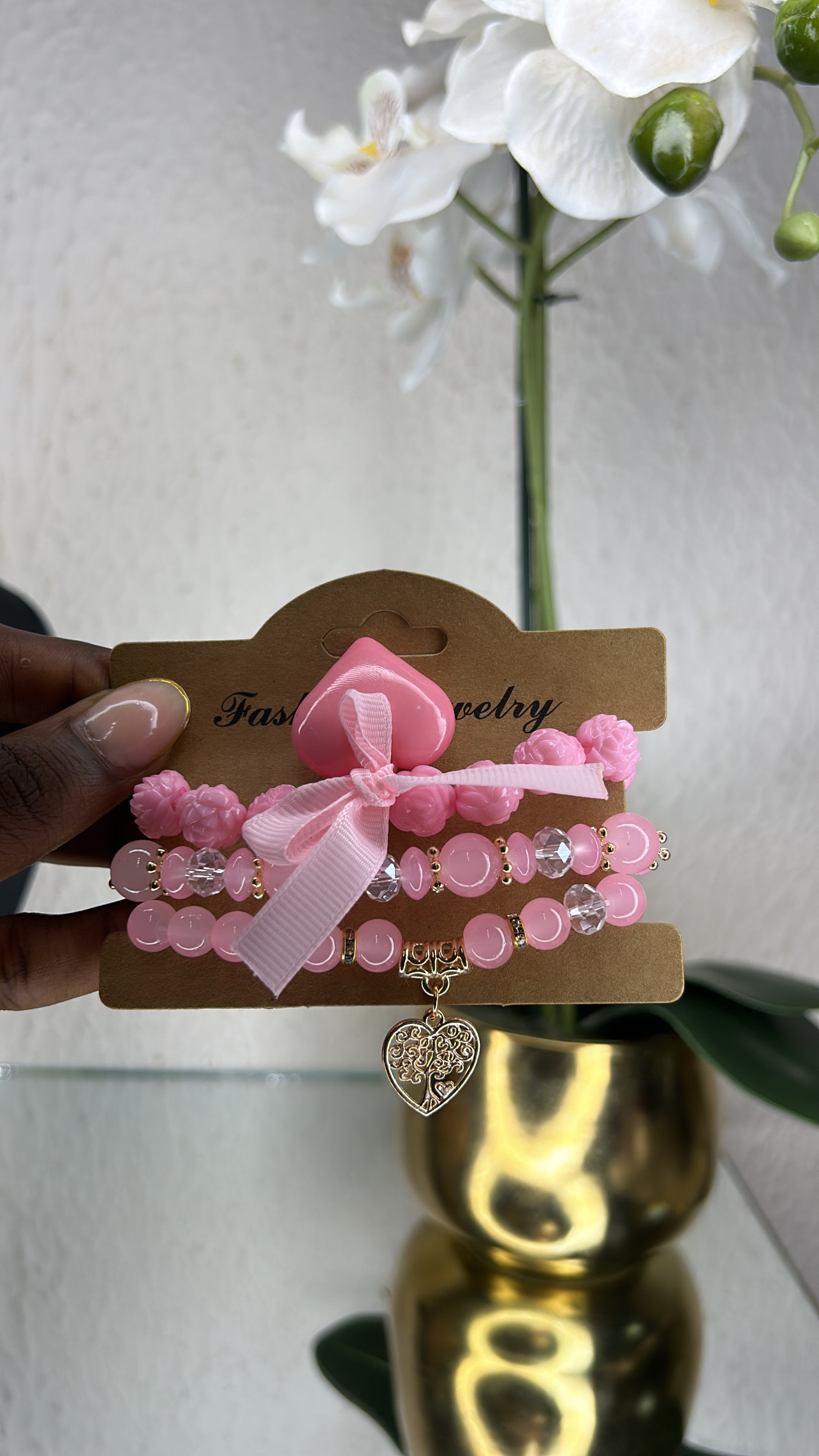 pink-beaded-bracelet